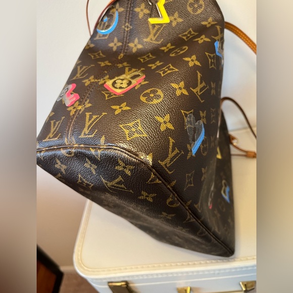 Louis Vuitton Limited Edition Love Lock Monogram Neverfull - Picture 10 of 16